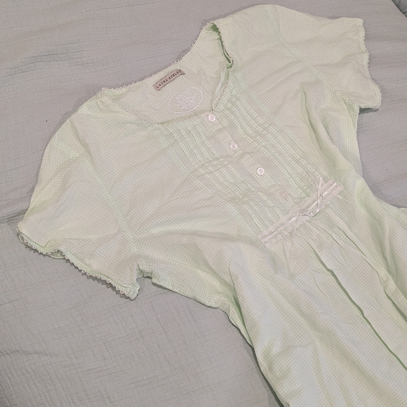 Laura Ashley Dresses & Skirts - Laura Ashley Mint Green Button-Up Dress